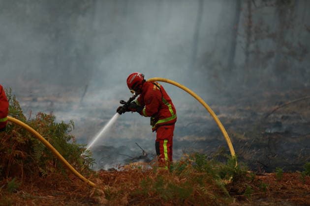 Wildfire continues to spread in France’s Gironde department GIRONDE, FRANCE - JULY 26: Firefighting operations continue as a major wildfire spreads across forest areas near Audenge in the Gironde department of southwestern France on July 26, 2026. Mohamad Salaheldin Abdelghani Alsayed Anadolu Gironde France. Editorial use only. Please get in touch for any other usage.  Copyright: x2026xAnadoluxMohamadxSalaheldinxAbdelghanixAlsayedx