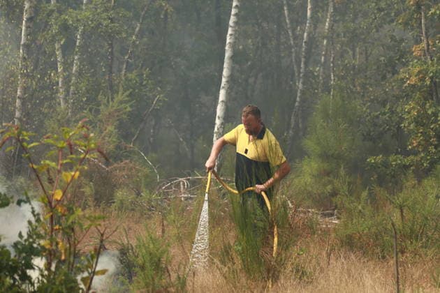 Wildfire continues to spread in France’s Gironde department GIRONDE, FRANCE - JULY 26: Firefighting operations continue as a major wildfire spreads across forest areas near Audenge in the Gironde department of southwestern France on July 26, 2026. Mohamad Salaheldin Abdelghani Alsayed Anadolu Gironde France. Editorial use only. Please get in touch for any other usage.  Copyright: x2026xAnadoluxMohamadxSalaheldinxAbdelghanixAlsayedx