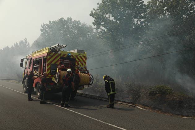 Wildfire continues to spread in France’s Gironde department GIRONDE, FRANCE - JULY 26: Firefighting operations continue as a major wildfire spreads across forest areas near Audenge in the Gironde department of southwestern France on July 26, 2026. Mohamad Salaheldin Abdelghani Alsayed Anadolu Gironde France. Editorial use only. Please get in touch for any other usage.  Copyright: x2026xAnadoluxMohamadxSalaheldinxAbdelghanixAlsayedx