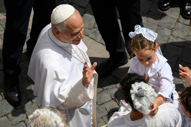 ITALY - POPE LEO XIV LEADING THE ANGELUS PRAYER IN CASTEL GANDOLFO NEAR ROME - 2026 7 26 Italy, Castel Gandolfo , Vatican, 2026 7 26 Pope Leo XIV leading the Angelus prayer in Castel Gandolfo near Rome, EDITORIAL USE ONLY - NO BOOKS Copyright: xVATICANxMEDIAx