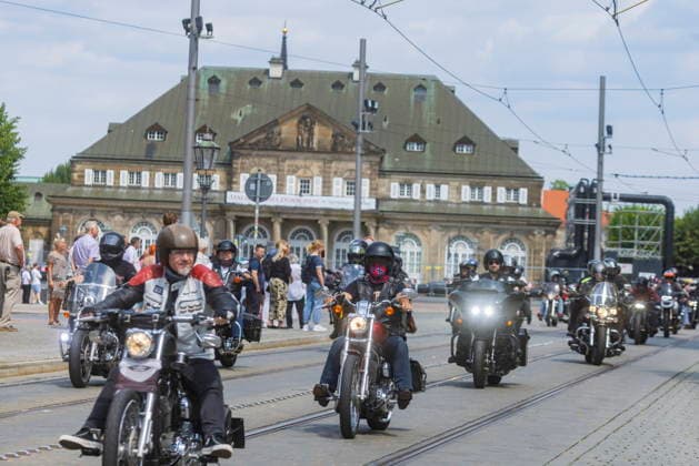 Biker Parade Harley Days Dresden, große Ausfahrt durch die Stadt, Dresden Sachsen Deutschland *** Harley Days Dresden Biker Parade, a big ride through the city, Dresden, Saxony, Germany