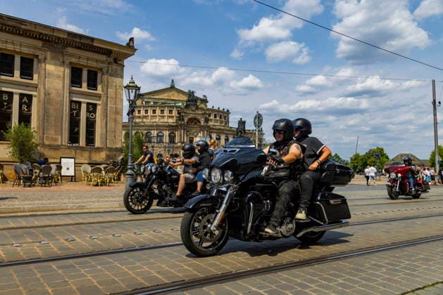 Biker Parade Harley Days Dresden, große Ausfahrt durch die Stadt, Dresden Sachsen Deutschland *** Harley Days Dresden Biker Parade, a big ride through the city, Dresden, Saxony, Germany