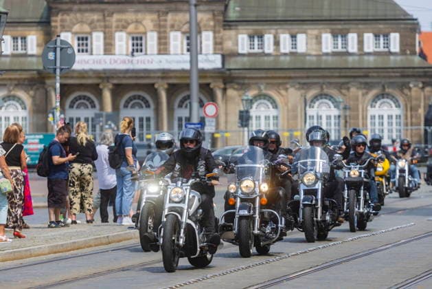 Biker Parade Harley Days Dresden, große Ausfahrt durch die Stadt, Dresden Sachsen Deutschland *** Harley Days Dresden Biker Parade, a big ride through the city, Dresden, Saxony, Germany