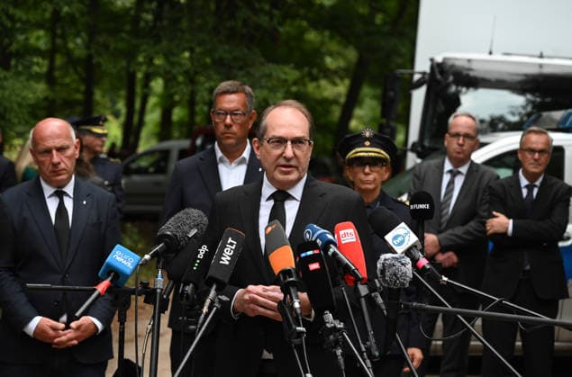 German Federal Minister of the Interior visits the scene of the incident in Berlin BERLIN, GERMANY – JULY 26: Alexander Dobrindt, German Federal Minister of the Interior speaks with journalists after visit the scene of the incident in Berlin, Germany, on July 26, 2026. Several people were injured after a vehicle drove into a crowd during the Christopher Street Day (CSD) Pride parade in central Berlin, according to local media reports. At least one person was killed and 15 others were injured in the vehicle collision, according to local media reports. Police and emergency services responded to the scene, while organizers ended the parade in the affected area. Volodymyr Sindieiev Anadolu Berlin Germany. Editorial use only. Please get in tou  Copyright: x2026xAnadoluxVolodymyrxSindieievx