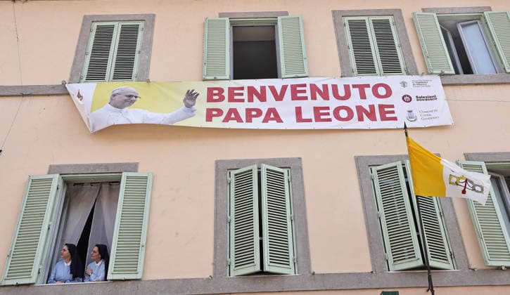 July 26, 2026 - Pope Leo XIV delivers Angelus prayer from the entrance of the Apostolic Building in Castel Gandolfo. EvandroInetti_via ZUMA Wire Rome Italy  - ZUMAi15_ 20260726_zaf_i15_014 Copyright: xEvandroxInettix