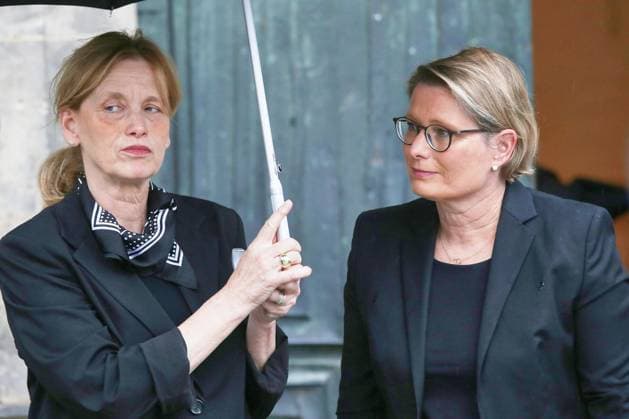 Berlin, Deutschland, 26.07.2026: Marienkirche Berlin: Auto fährt bei CSD in Menschenmenge: Bundesministerin für Bildung, Familie, Senioren, Frauen und Jugend Karin Prien (CDU) und Bundesministerin der Justiz und für Verbraucherschutz Stefanie Hubig (SPD) vor der Andacht am Tag nach dem Anschlag *** Berlin, Germany, July 26, 2026 St. Mary’s Church, Berlin: Car drives into crowd during CSD; Federal Minister of Education, Family, Senior Citizens, Women, and Youth Karin Prien (CDU) and Federal Minister of Justice and Consumer Protection Stefanie Hubig (SPD) before the memorial service the day after the attack Copyright: xdtsxNachrichtenagenturx dts_128570