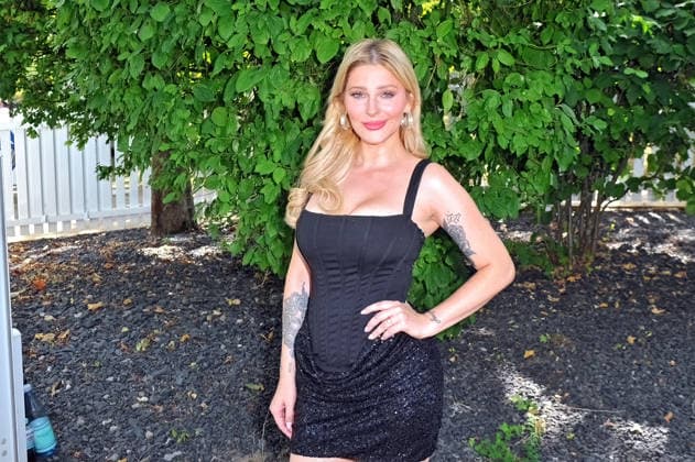 ZDF - Fernsehgarten. Sängerin Marie Reim ( Marie-Louise Oberloher ) während der ZDF - Unterhaltungsshow Fernsehgarten am 26.07.2026 in Mainz. 20260726MWI136770 *** ZDF Fernsehgarten singer Marie Reim (Marie Louise Oberloher) during the ZDF entertainment show Fernsehgarten on July 26, 2026, in Mainz 20260726MWI136770