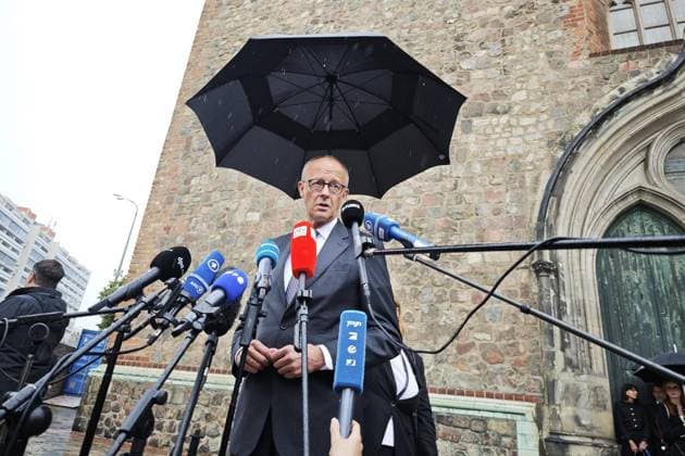 Berlin, Deutschland, 26.07.2026: Marienkirche Berlin: Auto fährt bei CSD in Menschenmenge: Bundeskanzler Friedrich Merz (CDU) gibt am Tag nach dem Anschlag ein Statement *** Berlin, Germany, July 26, 2026: A car plows into a crowd at the CSD in Berlin; Chancellor Friedrich Merz of the CDU issues a statement the day after the attack Copyright: xdtsxNachrichtenagenturx dts_128586
