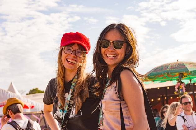 July 26, 2026, Corsham, Wiltshire, England: Festival goers enjoy a sunny Saturday at WOMAD Festival at Neston Park in Wiltshire. Corsham United Kingdom  - ZUMAr169 20260726_zip_r169_001 Copyright: xRodxHarbinsonx