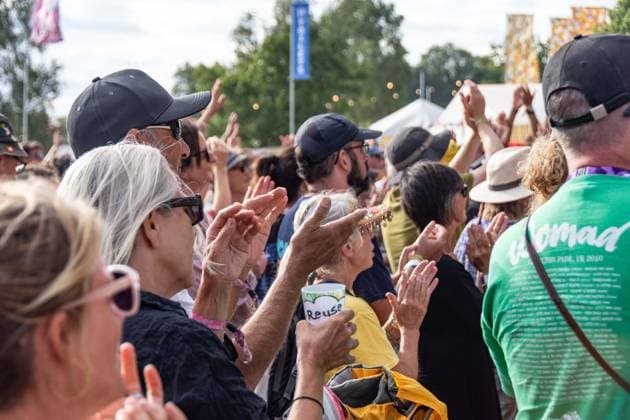 July 26, 2026, Corsham, Wiltshire, England: Festival goers enjoy a sunny Saturday at WOMAD Festival at Neston Park in Wiltshire. Corsham United Kingdom  - ZUMAr169 20260726_zip_r169_005 Copyright: xRodxHarbinsonx
