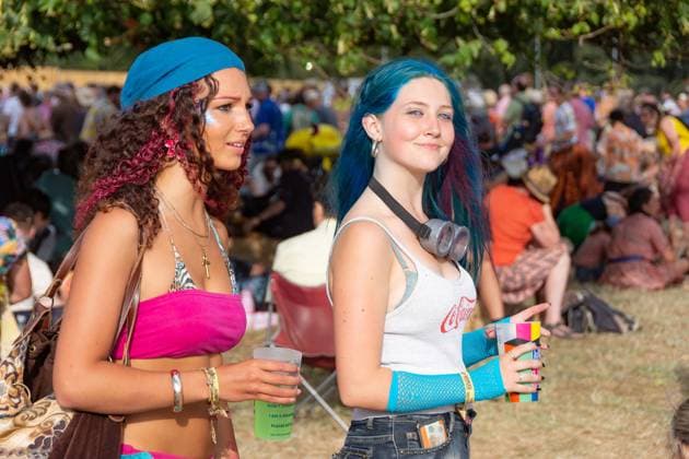 July 26, 2026, Corsham, Wiltshire, England: Festival goers enjoy a sunny Saturday at WOMAD Festival at Neston Park in Wiltshire. Corsham United Kingdom  - ZUMAr169 20260726_zip_r169_017 Copyright: xRodxHarbinsonx