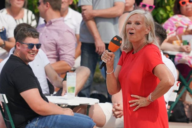 ZDF-Fernsehgarten 2026. Andrea Kiwi Kiewel im ZDF Fernsehgarten mit dem Motto Family Battle am 26.07.2026 in Mainz. Mainz ZDF Fernsehgarten Rheinland-Pfalz *** ZDF Fernsehgarten 2026: Andrea Kiwi Kiewel on ZDF Fernsehgarten, themed Family Battle, on July 26, 2026, in Mainz, Rhineland-Palatinate, ZDF Fernsehgarten