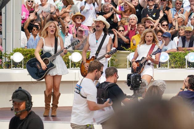 ZDF-Fernsehgarten 2026. Lanny Lanner (Lenny), Stefanie Hertel & Johanna Mross im ZDF Fernsehgarten mit dem Motto Family Battle am 26.07.2026 in Mainz. Mainz ZDF Fernsehgarten Rheinland-Pfalz *** ZDF Fernsehgarten 2026: Lanny Lanner, Lenny, Stefanie Hertel, and Johanna Mross on ZDF Fernsehgarten, themed Family Battle, on July 26, 2026, in Mainz, Rhineland-Palatinate