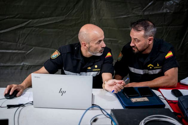 Sara Aagesen and Óscar López visit the forward command post in Navalcarnero. The forward command post was set up to centralize efforts to extinguish the forest fire in the western mountains on July 26, 2026, in Navalcarnero, Madrid, Spain. Aagesen and López meet with the heads of the emergency and coordination teams working on the fires affecting several towns in the Community of Madrid and the provinces of Toledo and Ávila. JULY 26, 2026. In Navalcarnero, Madrid. Navalcarnero, Madrid, Spain  Copyright: xA.xPÃ rezxMecax 7688897