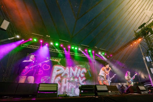 Panic Shack in concert at Latitude Festival at Henham Park in Southwold, UK on 26 July 2026 Romi Lawrence, Sarah Harvey, Meg Fretwell performing with Panic Shack in concert at Latitude Festival at Henham Park in Southwold, UK on 26 July 2026, Credit:Stephen Keable Avalon UK, Suffolk, Southwold, Henham Park  Copyright: xStephenxKeablex xAvalonx 1118910342