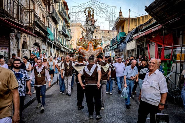 Solemn Procession of Our Lady of Mount Carmel in Palermo PALERMO, ITALY - JULY 26: Solemn Procession of the Silver Statue of the Our Lady of Mount Carmel from the Church of Carmine Maggiore, through the Old Ballaro Market and through the streets of the city, organised by the Venerable Confraternity of Our Lady of Mount Carmel, founded in 1735 on July 26, 2026 in Palermo, Italy. Palermo Sicily Italy Copyright: xStefanoxMontesix
