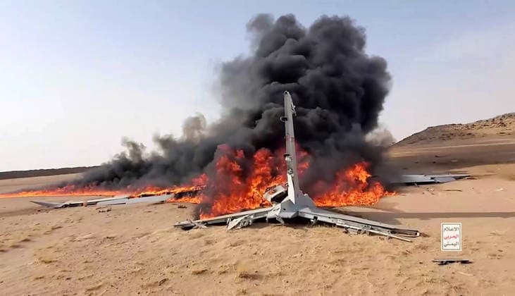 (260726) -- SANAA, July 26, 2026 -- A drone is on fire after it was shot down in Al-Jawf province, Yemen, July 26, 2026. Yemen s Houthi group claimed Sunday it has shot down a Saudi-operated reconnaissance drone over the northern province of Al-Jawf. (Houthi Media Center Handout via Xinhua) YEMEN-AL-JAWF PROVINCE-SAUDI DRONE Mohammed 