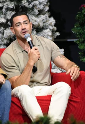 July 26, 2026, Dahlonega, Georgia, USA: Jesse Metcalfe at Christmas in a Small Town, University of North Georgia Convocation Center, Dahlonega, Georgia July 26, 2026 Dahlonega USA  - ZUMAs380 20260726_zep_s380_018 Copyright: xDerekxStormx