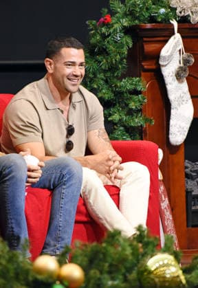 July 26, 2026, Dahlonega, Georgia, USA: Jesse Metcalfe at Christmas in a Small Town, University of North Georgia Convocation Center, Dahlonega, Georgia July 26, 2026 Dahlonega USA  - ZUMAs380 20260726_zep_s380_025 Copyright: xDerekxStormx