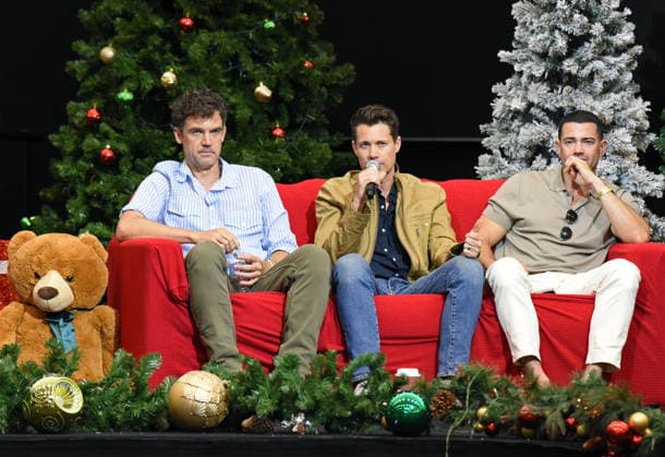 July 26, 2026, Dahlonega, Georgia, USA: Tyler Hilton, Drew Seeley, Jesse Matcalfe at Christmas in a Small Town, University of North Georgia Convocation Center, Dahlonega, Georgia July 26, 2026 Dahlonega USA  - ZUMAs380 20260726_zep_s380_079 Copyright: xDerekxStormx
