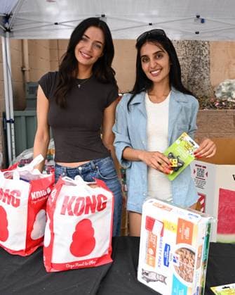 LA Mission s Pet Wellness Event at LA Mission Featuring: Victoria Lee Robinson, Priya Jain Where: Los Angeles, California, United States When: 26 Jul 2026 Credit: Jacob Lewis INSTARimages EDITORIAL USE ONLY. NOT FOR USE BY NEWSPAPERS BASED IN THE UK. Copyright: xx instar55879650