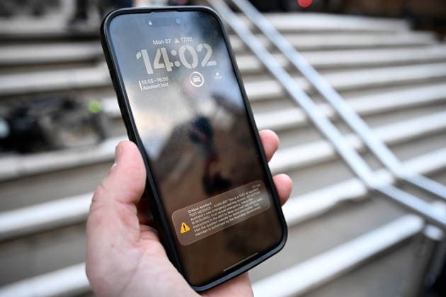 NATIONAL AUSALERT TEST, A critical alert message is seen on a iPhone during a test of the National AusAlert system in Sydney, Monday, July 27, 2026. ( NO ARCHIVING SYDNEY NEW SOUTH WALES AUSTRALIA  Copyright: xBIANCAxDExMARCHIx 20260727168980332933