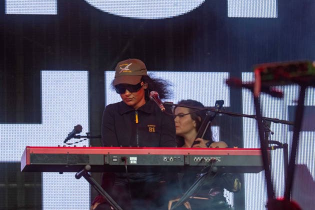 English Teacher in concert at Latitude Festival at Henham Park in Southwold, UK on 26 July 2026 Lily Fontaine performing with English Teacher in concert at Latitude Festival at Henham Park in Southwold, UK on 26 July 2026, Credit:Stephen Keable Avalon UK, Suffolk, Southwold, Henham Park  Copyright: xStephenxKeablex xAvalonx 1119050629