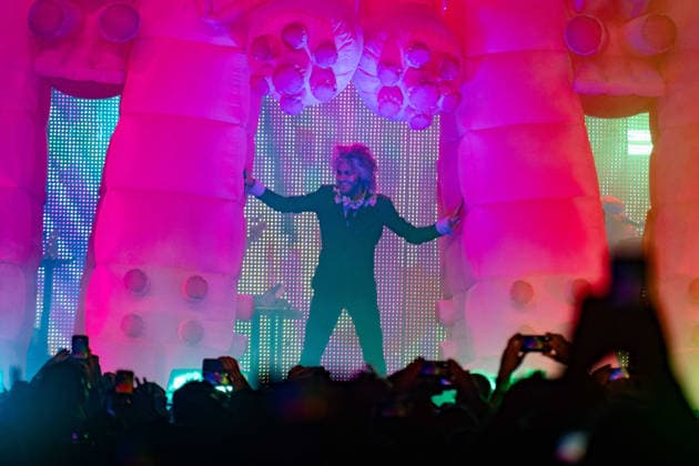 The Flaming Lips in concert at Latitude Festival at Henham Park in Southwold, UK on 26 July 2026 Wayne Coyne performing with The Flaming Lips in concert at Latitude Festival at Henham Park in Southwold, UK on 26 July 2026, Credit:Stephen Keable Avalon UK, Suffolk, Southwold, Henham Park  Copyright: xStephenxKeablex xAvalonx 1119050869