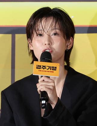 S. Korean actress Lee Yeon S. Korean actress Lee Yeon South Korean actress Lee Yeon, who stars in the new movie The Journey to Gyeongju, speaks during a publicity event in Seoul on July 27, 2026, to promote the movie, set to hit local screens in South Korea on Aug. 26. (Yonhap) 2026-07-27 16:25:50 < 1980-2026 YONHAPNEWS AGENCY. .> ¼­¿ïÆ¯º°½Ã EDITORIAL USE ONLY  Copyright: xx PYH2026072716140034400 YonhapxNewsx yonphotos254899