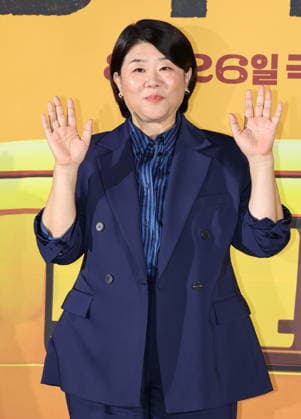 S. Korean actress Lee Jung-eun S. Korean actress Lee Jung-eun South Korean actress Lee Jung-eun, who stars in the new movie The Journey to Gyeongju, poses for a photo during a publicity event in Seoul on July 27, 2026, to promote the movie, set to hit local screens in South Korea on Aug. 26. (Yonhap) 2026-07-27 16:27:08 < 1980-2026 YONHAPNEWS AGENCY. .> ¼­¿ïÆ¯º°½Ã EDITORIAL USE ONLY  Copyright: xx PYH2026072716410034400 YonhapxNewsx yonphotos254906