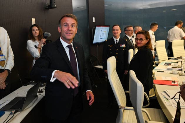 French President Emmanuel Macron attends an interministerial meeting on the response to the wildfires in southwestern France at the French Ministry of the Interior in Beauvau, Paris, on July 27, 2026. Christophe Saidi, Pool Bestimage, PARIS, France  Copyright: xChristophexSaÃ¯di Pool BestimagexChristophexSaÃ¯di Pool Bestimagex
