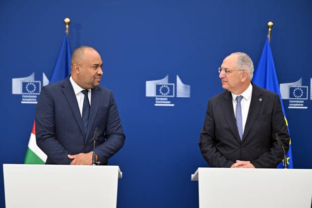EU, Seychelles renew Sustainable Fisheries Partnership Agreement BRUSSELS, BELGIUM - JULY 27: European Commissioner for Fisheries and Oceans Costas Kadis (R) and Seychelles Minister for Fisheries, Agriculture and the Blue Economy Wallace Cosgrow (L) attend the signing ceremony of the protocol renewing the Sustainable Fisheries Partnership Agreement between the European Union (EU) and Seychelles in Brussels, Belgium, on July 27, 2026. Dursun Aydemir Anadolu Brussels Belgium. Editorial use only. Please get in touch for any other usage.  Copyright: x2026xAnadoluxDursunxAydemirx