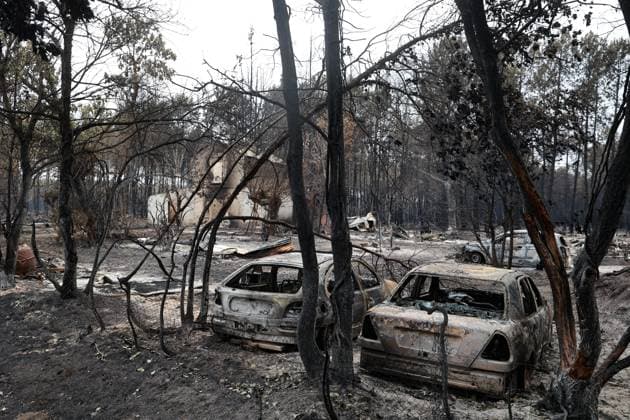 Wildfires in Gironde: The Site Where the Fire Started in Saumos PHOTOPQR SUD OUEST Photo by Fabien Cottereau Saumos, July 27, 2026 Wildfires in Gironde: At the site where the fire started in Saumos on Wednesday, July 22, it is a completely charred, apocalyptic landscape Saumos, France, July 27, 2026 – Gironde wildfires The area where the blaze started in Saumos on Wednesday, July 22, has been left as a completely charred, apocalyptic landscape Saumos 20 Gironde France  Copyright: xPHOTOPQR SUDxOUEST MAXPPPxPhotoxFabienxCottereaux 20260727SDO4119 20260727SDO4119