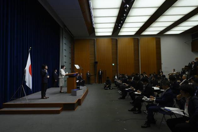 Japanese PM Takaichi holds press conference as Cabinet support falls TOKYO, JAPAN - JULY 27: Japanese Prime Minister Sanae Takaichi holds a press conference at the Prime Minister’s Office following the close of the 221st extraordinary session of the Diet, in Tokyo, Japan, on July 27, 2026. David Mareuil Anadolu Tokyo Japan. Editorial use only. Please get in touch for any other usage.  Copyright: x2026xAnadoluxDavidxMareuilx