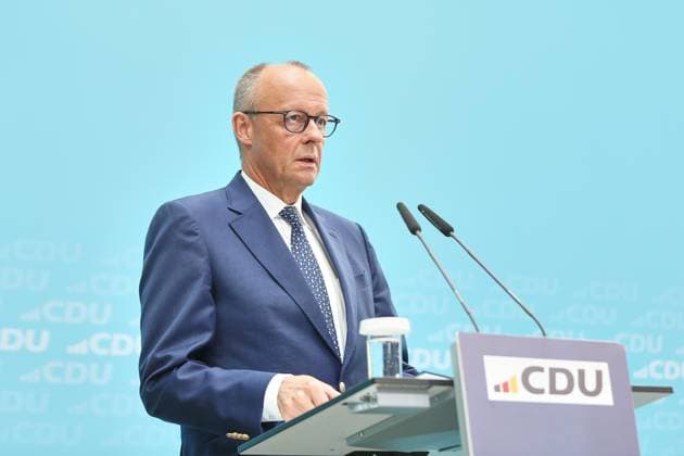 Berlin, Deutschland, 27.07.2026: Konrad-Adenauer-Haus: CDU-Bundesvorstandssitzung: CDU-Chef und Bundeskanzler Friedrich Merz auf einer Pressekonferenz nach einer Gremiensitzung. *** Berlin, Germany, July 27, 2026 Konrad Adenauer House CDU Federal Executive Committee Meeting CDU Chairman and Federal Chancellor Friedrich Merz at a press conference following a committee meeting Copyright: xdtsxNachrichtenagenturx dts_128629