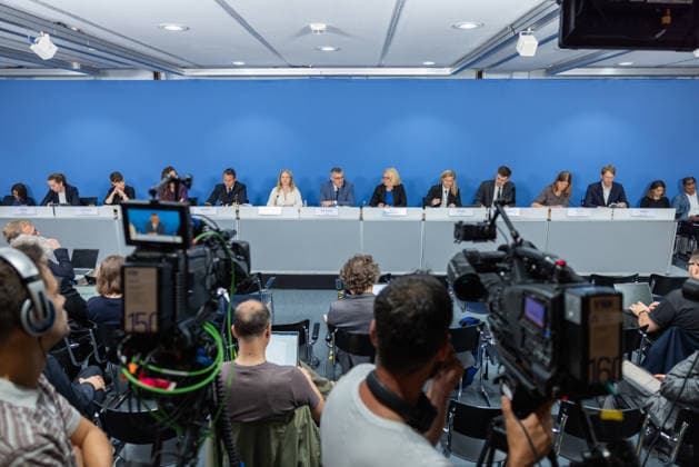regierungspressekonferenz Deutschland, Berlin am 27. Juli 2026: Die Regierungssprecher der Bundesregierung stellen sich in der Bundespressekonferenz den Fragen der Presse. *** German Government Press Conference, Berlin, July 27, 2026: The Federal Government’s spokespersons answer questions from the press at the Federal Press Conference