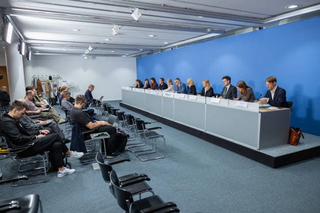 regierungspressekonferenz Deutschland, Berlin am 27. Juli 2026: Die Regierungssprecher der Bundesregierung stellen sich in der Bundespressekonferenz den Fragen der Presse. *** German Government Press Conference, Berlin, July 27, 2026: The Federal Government’s spokespersons answer questions from the press at the Federal Press Conference