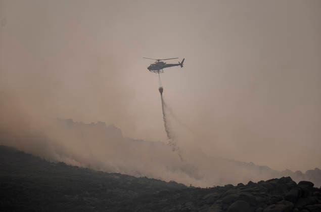 The fire in Ávila is now the largest in Spain’s history, having burned 55,000 hectares. A helicopter is assisting with firefighting efforts on July 27, 2026, in Mijares, Ávila, Castile and León, Spain. The Burgohondo forest fire in Ávila has burned 55,000 hectares, making it the largest fire on record in Spain. Currently, firefighting efforts are focused on two active zones of concern to firefighters: the Mijares Pass and the area surrounding the town of Casillas. July 27, 2026 Ávila, Castile and León, Spain  Copyright: xAlbertoxOrtegax 7689409
