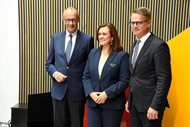 Friedrich Merz, Franziska Hoppermann und Carsten Linnemann bei einer Pressekonferenz zu aktuellen Themen im Konrad-Adenauer-Haus. Berlin, 27.07.2026 *** Friedrich Merz, Franziska Hoppermann, and Carsten Linnemann at a press conference on current issues at the Konrad Adenauer House in Berlin, July 27, 2026 Foto:xF.xKernx xFuturexImagex pk_cdu_6702
