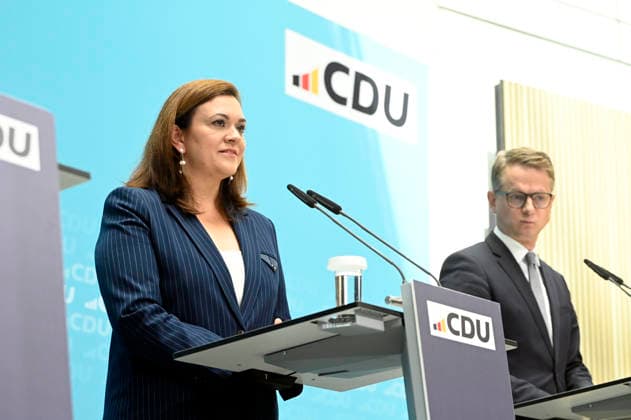 Franziska Hoppermann und Carsten Linnemann bei einer Pressekonferenz zu aktuellen Themen im Konrad-Adenauer-Haus. Berlin, 27.07.2026 *** Franziska Hoppermann and Carsten Linnemann at a press conference on current issues at the Konrad Adenauer House in Berlin, July 27, 2026 Foto:xF.xKernx xFuturexImagex pk_cdu_6712