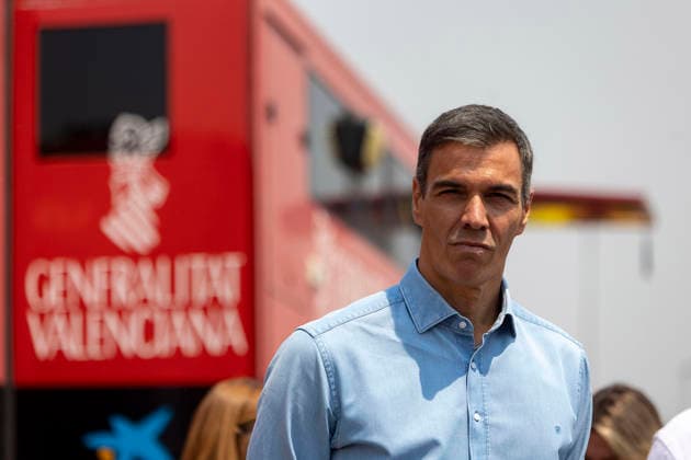 Sánchez Visits the Forward Command Post in Vall d Uixó, Castellón Prime Minister Pedro Sánchez visits the Forward Command Post in Vall d Uixó on July 27, 2026, in Vall d’Uixó, Castellón, Valencian Community, Spain. During his visit, Sánchez met with the heads of the emergency and coordination teams working in the areas affected by the fire. JULY 27, 2026 Carme Ripollé Vall d’Uixó, Castellón, Valencian Community Vall d’Uixó, Castellón, Valencian Community Spain  Copyright: xCarmexRipollÃ sx 7689810
