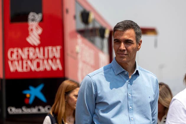 Sánchez Visits the Forward Command Post in Vall d Uixó, Castellón Prime Minister Pedro Sánchez visits the Forward Command Post in Vall d Uixó on July 27, 2026, in Vall d’Uixó, Castellón, Valencian Community, Spain. During his visit, Sánchez met with the heads of the emergency and coordination teams working in the areas affected by the fire. JULY 27, 2026 Carme Ripollé Vall d’Uixó, Castellón, Valencian Community Vall d’Uixó, Castellón, Valencian Community Spain  Copyright: xCarmexRipollÃ sx 7689811