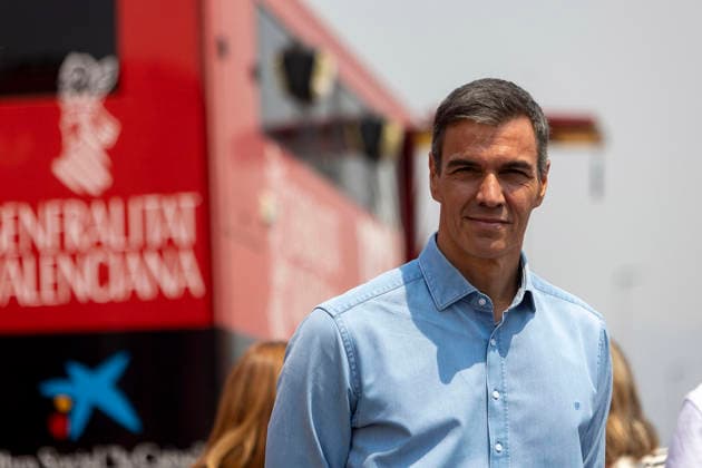 Sánchez Visits the Forward Command Post in Vall d Uixó, Castellón Prime Minister Pedro Sánchez visits the Forward Command Post in Vall d Uixó on July 27, 2026, in Vall d’Uixó, Castellón, Valencian Community, Spain. During his visit, Sánchez met with the heads of the emergency and coordination teams working in the areas affected by the fire. JULY 27, 2026 Carme Ripollé Vall d’Uixó, Castellón, Valencian Community Vall d’Uixó, Castellón, Valencian Community Spain  Copyright: xCarmexRipollÃ sx 7689812