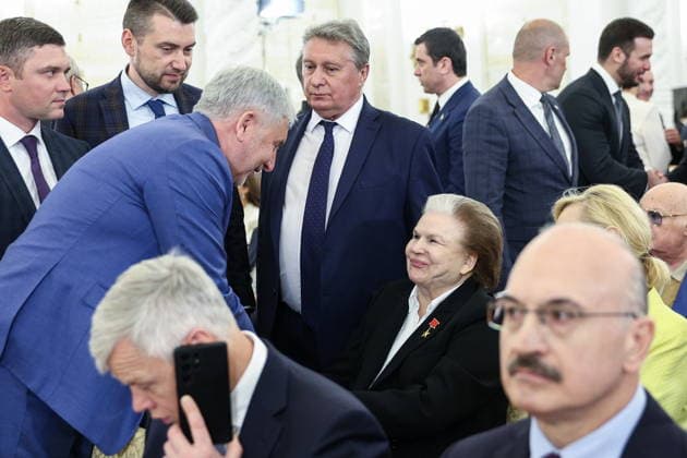 RUSSIA, MOSCOW - JULY 27, 2026: Russian State Duma member, first woman in space Valentina Tereshkova (C seated) during a meeting between Russia s President Putin (not pictured) and Russian State Duma members in the Grand Kremlin Palace. Sofya Sandurskaya TASS  95534749