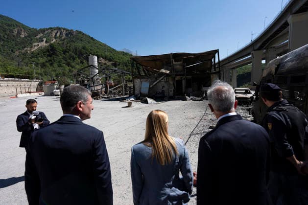 July 27, 2026, Chiomonte, Turin, Rome, Italy: Prime Minister Giorgia Meloni and Interior Minister Matteo Piantedosi visit the high-speed rail construction site in Val di Susa, following clashes between protesters and law enforcement officers on July 25, Chiomonte, 27 07 2026 Chiomonte, Turin Italy  - ZUMAa289 20260727_zia_a289_055 Copyright: xUfficioxStampax