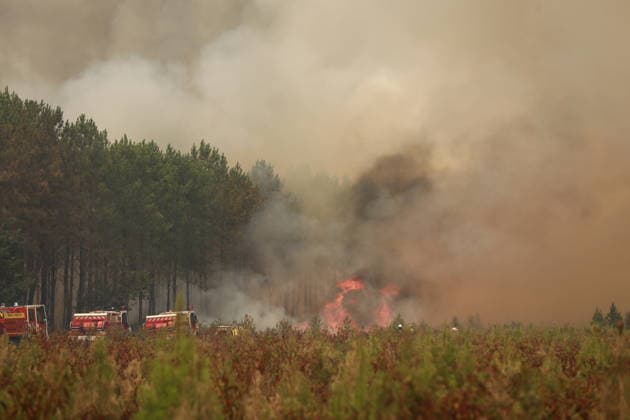 Massive wildfire burns 42,000 hectares in Gironde, southwestern France GIRONDE, FRANCE - JULY 27: A massive wildfire struck the Gironde department of southwestern France on July 27, 2026. As firefighters continued efforts to contain the flames, the wildfire caused widespread destruction across affected areas, where burned vehicles, damaged buildings, destroyed roads, and charred trees were visible. The blaze, which started in the Saumos area on Wednesday, has burned around 42,000 hectares, according to Gironde authorities. More than 220,000 people were evacuated as a precaution, while around 240 homes were fully or partially damaged. Around 2,500 firefighters, 1,500 soldiers and 1,200 security personnel are involved in the response as crews  Copyright: x2026xAnadoluxMohamadxSalaheldinxAbdelghanixAlsayedx