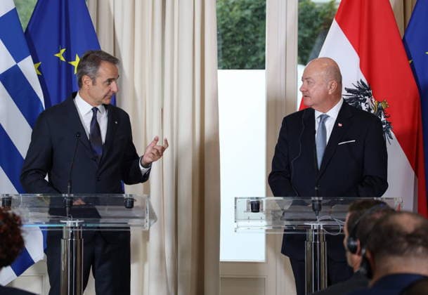 Kyriakos MITSOTAKIS trifft Christian Stocker Salzburg, Sacherm 27. 07. 2026 Kyriakos MITSOTAKIS, Christian STOCKER *** Kyriakos MITSOTAKIS meets Christian Stocker in Salzburg, Sacherm, July 27, 2026 Kyriakos MITSOTAKIS, Christian STOCKER 