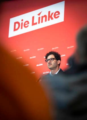 Luigi Pantisano, Vorsitzender der Partei Die Linke, aufgenommen im Rahmen einer Pressekonferenz in Berlin, 27.07.2026 Berlin Deutschland *** Luigi Pantisano, chairman of the party Die Linke, photographed during a press conference in Berlin on July 27, 2026, Berlin, Germany Copyright: xYonaxElsnerx