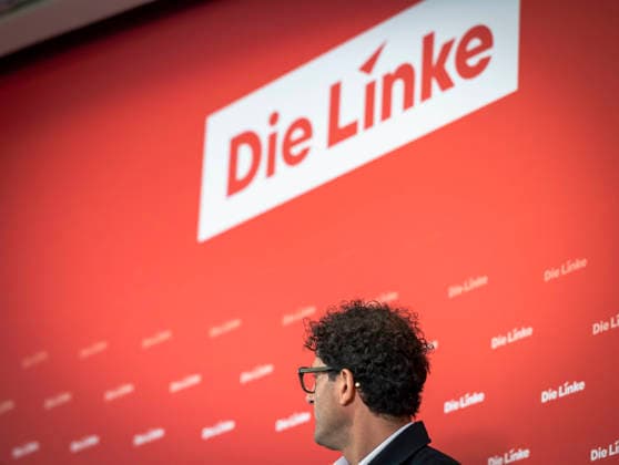 Luigi Pantisano, Vorsitzender der Partei Die Linke, aufgenommen im Rahmen einer Pressekonferenz in Berlin, 27.07.2026 Berlin Deutschland *** Luigi Pantisano, chairman of the party Die Linke, photographed during a press conference in Berlin on July 27, 2026, Berlin, Germany Copyright: xYonaxElsnerx