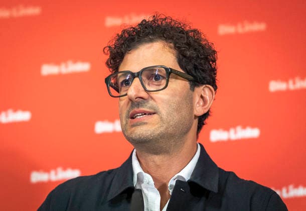 Luigi Pantisano, Vorsitzender der Partei Die Linke, aufgenommen im Rahmen einer Pressekonferenz in Berlin, 27.07.2026 Berlin Deutschland *** Luigi Pantisano, chairman of the party Die Linke, photographed during a press conference in Berlin on July 27, 2026, Berlin, Germany Copyright: xYonaxElsnerx